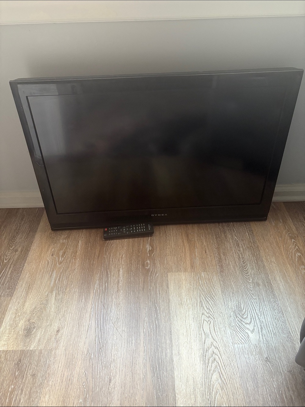Onn 32-inch Black LED TV - Compact Home Display